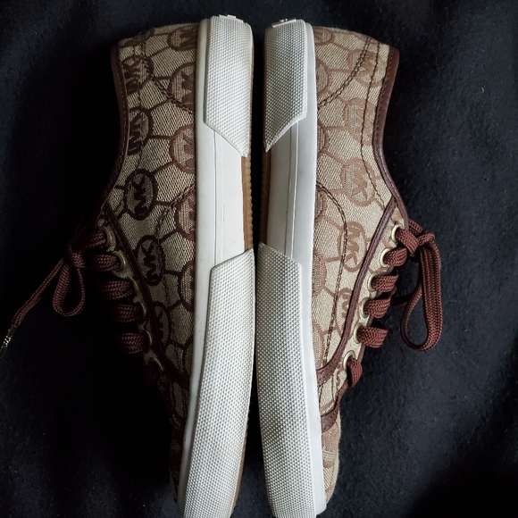 Michael Kors canvas monogram shoes - Picture 4 of 6